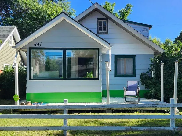 541 N 2nd Ave W, Drumheller, AB T0J 0Y3