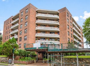 325 King Street #4D, Port Chester, NY 10573