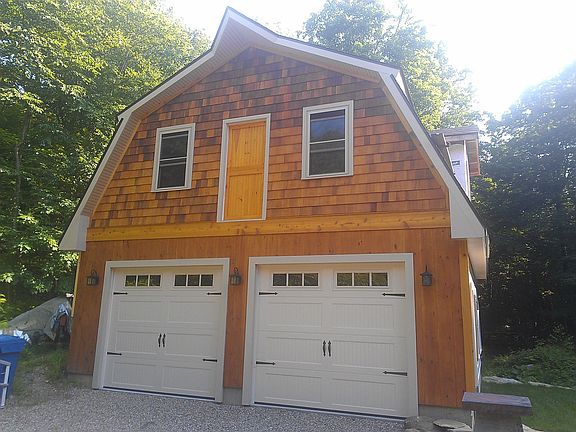 Detached Garage