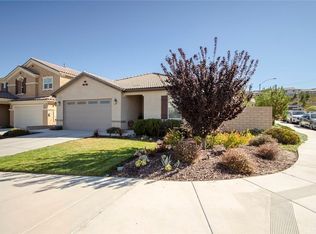 19607 Lanfranca Dr, Saugus, CA 91350