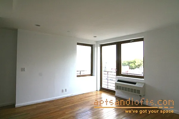 Rented by aptsandlofts.com | media 21