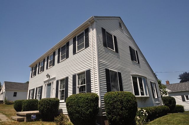 2nd image of 40 Barone Ave