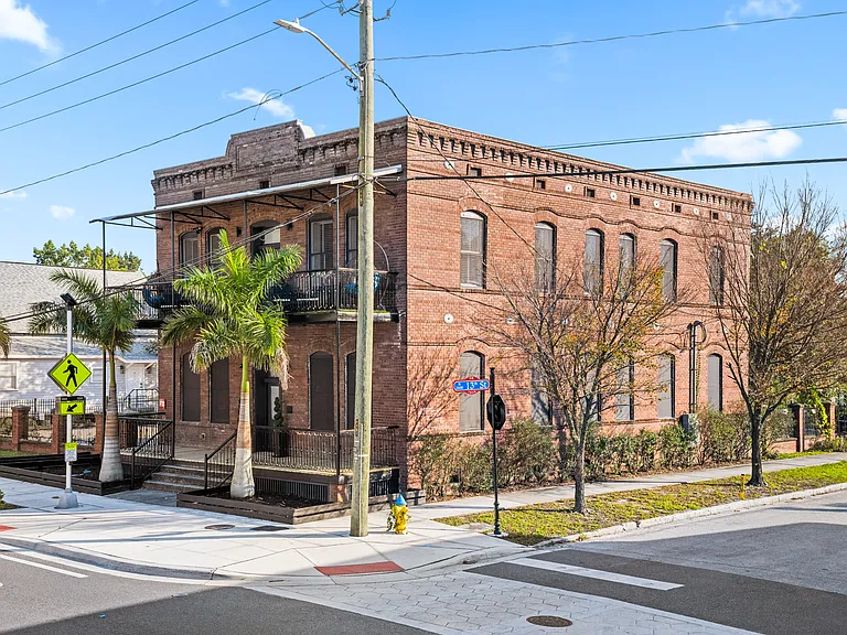 1301 E Columbus Dr #B — Photo 14