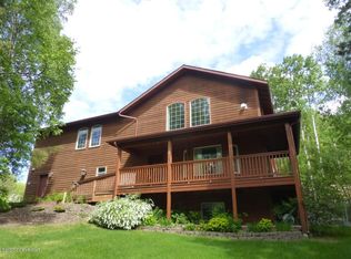 10383 Eagle River Ln, Eagle River, AK 99577