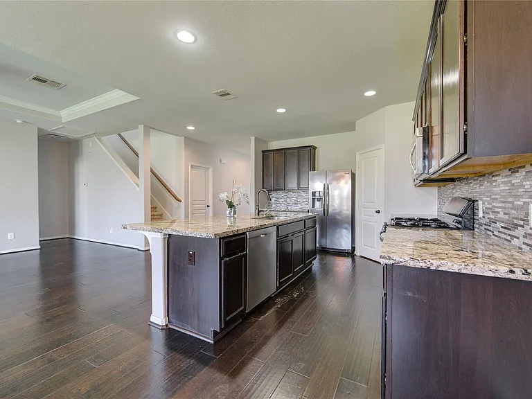 15318 Benson Landing Dr — Photo 7