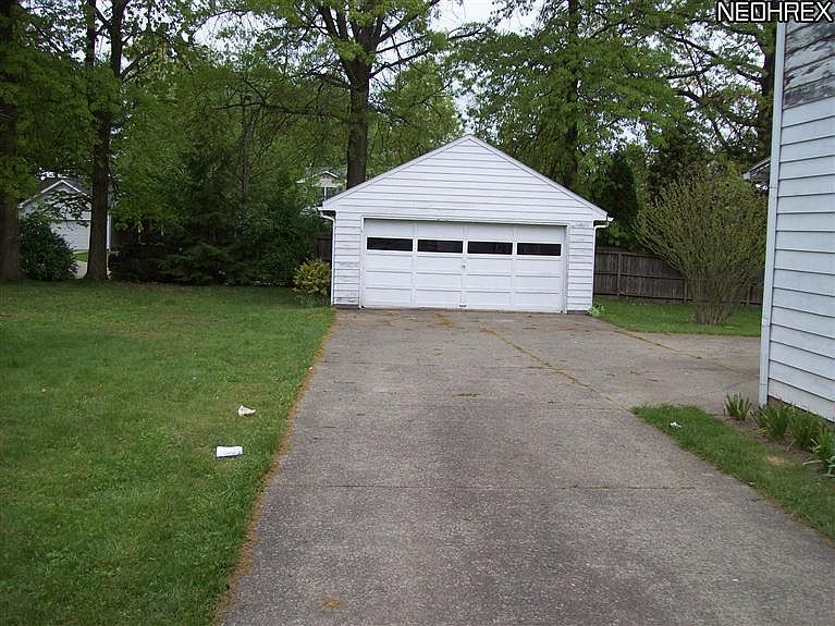 2nd image of 236 Zeta St