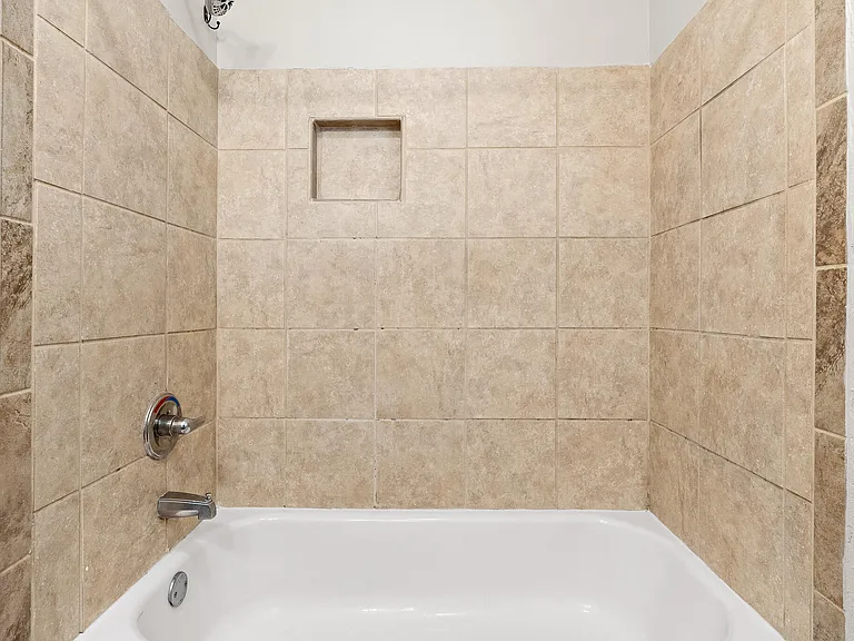 533 Basin St — Photo 15