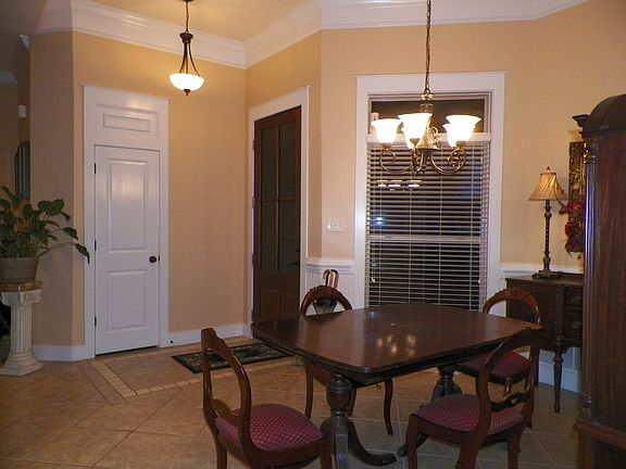 Dining Room 10x10
