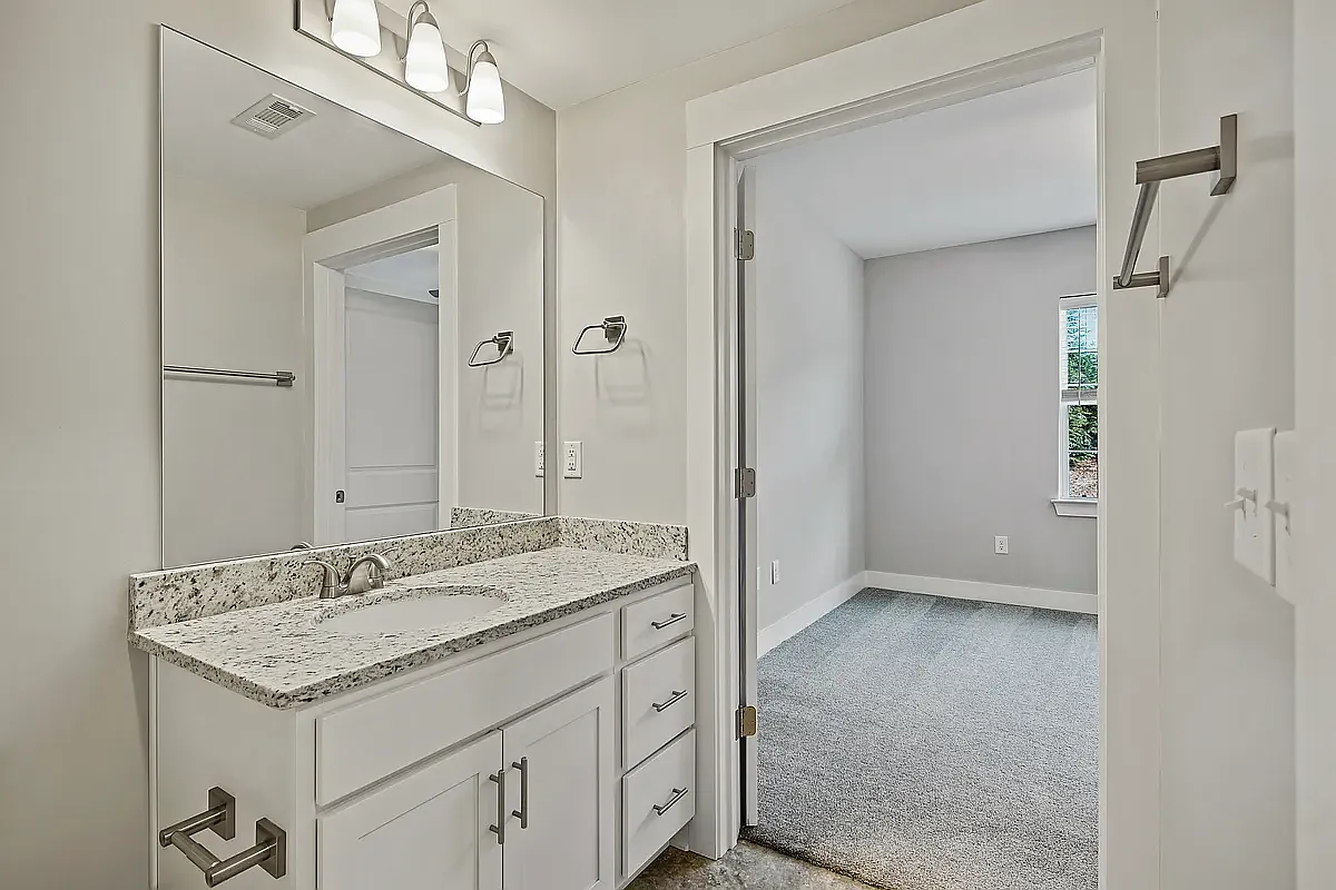 Pheasant Run Apartments — Photo 4