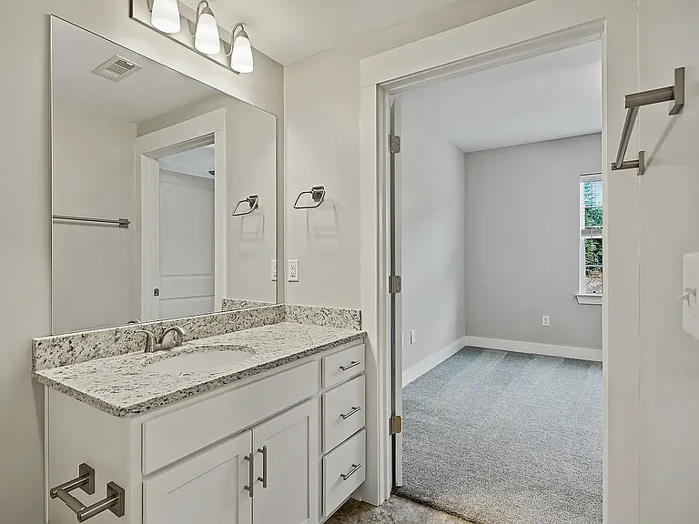 Pheasant Run Apartments — Photo 4