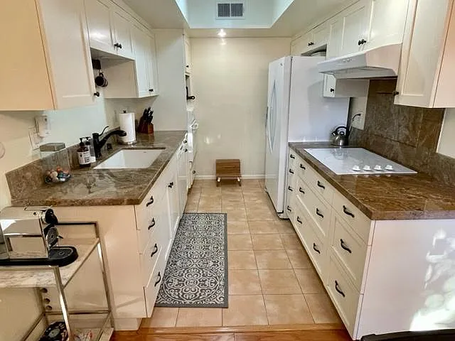 702 Park Ave #201 — Photo 5