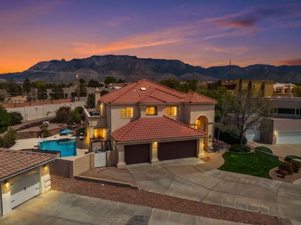 7030 Starshine St NE, Albuquerque, NM 87111