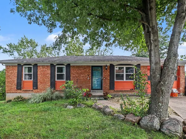15 Creekside Cir, Erlanger, KY 41018