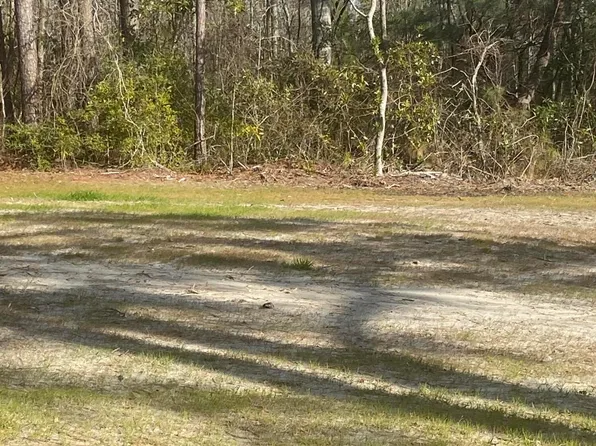 42 Rhodes Drive, Columbia, NC 27925