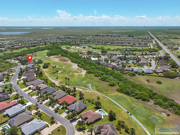 3rd image of 28 Cypress Point Dr