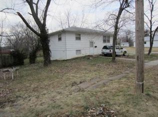 304 N Jackson St, El Dorado Springs, MO 64744
