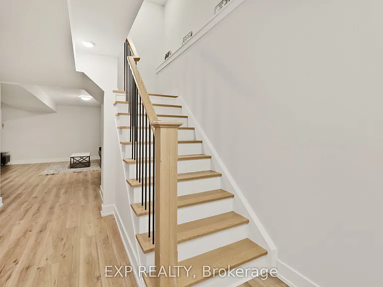 142 Sycamore St — Photo 44