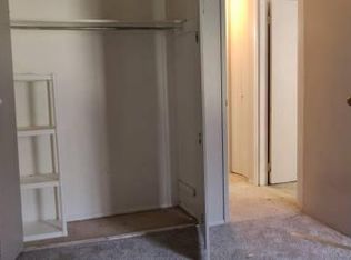 3 Hook Rd, Poughkeepsie, NY 12601