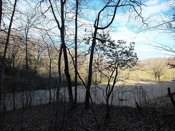 4th image of 2602 Highway 64 E