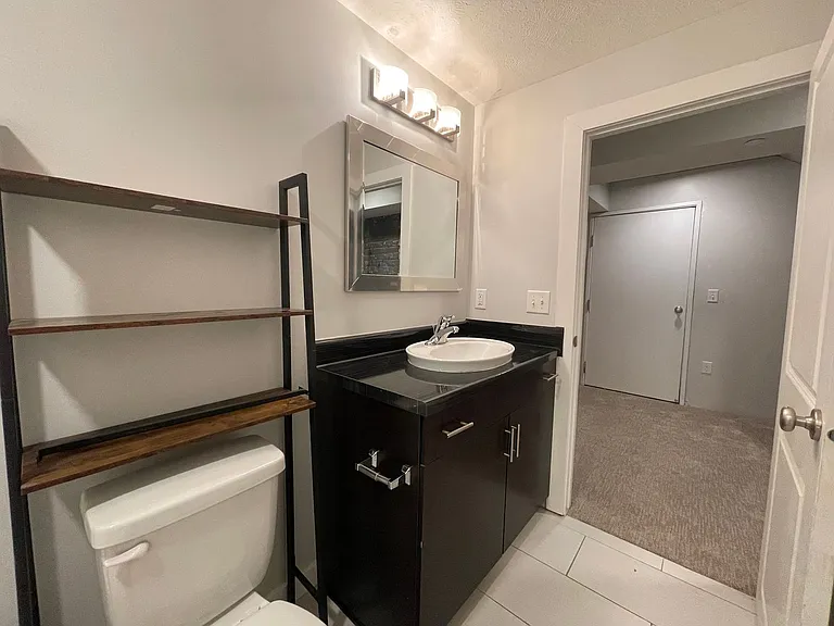 628 Park Ave — Photo 64