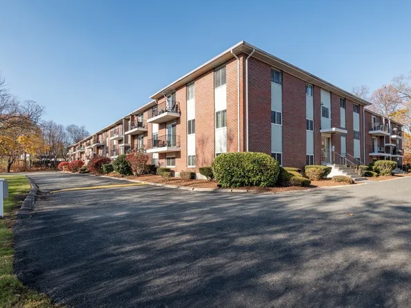 83-83R Hobart St #F3, Danvers, MA 01923