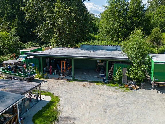 3rd image of 23519 Lougheed Hwy