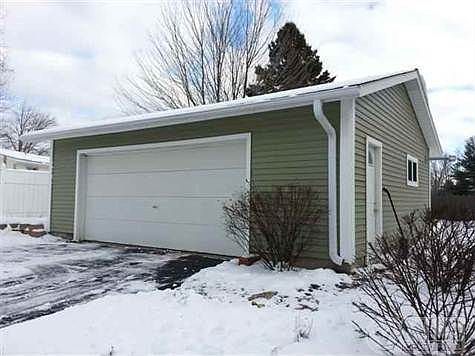5th image of 6590 Woodland L.75 Dr