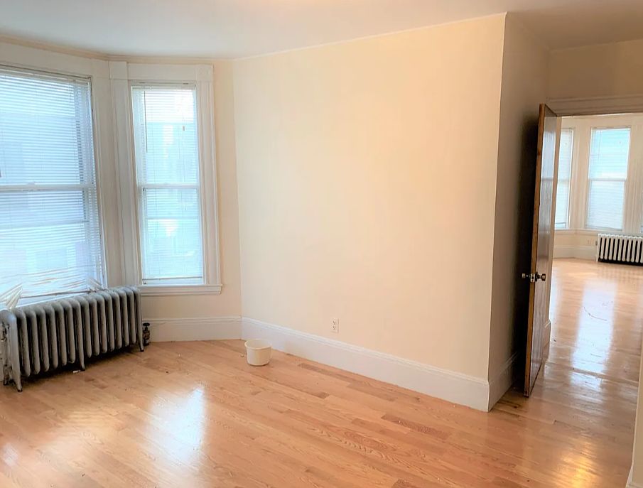 1st image of 381 Harvard St APT 3