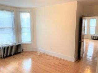 381 Harvard St APT 3, Cambridge, MA 02138
