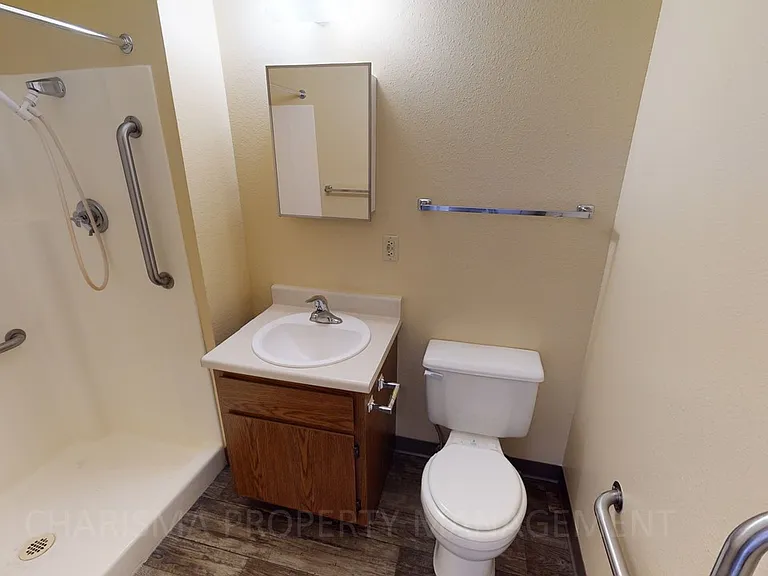 Missouri View Apartments — Photo 31