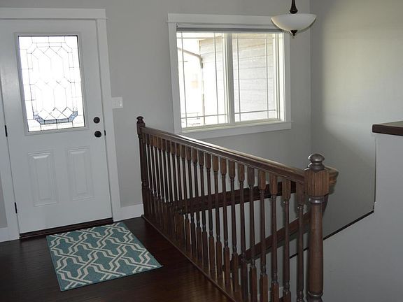 3rd image of 4013 12th St NE