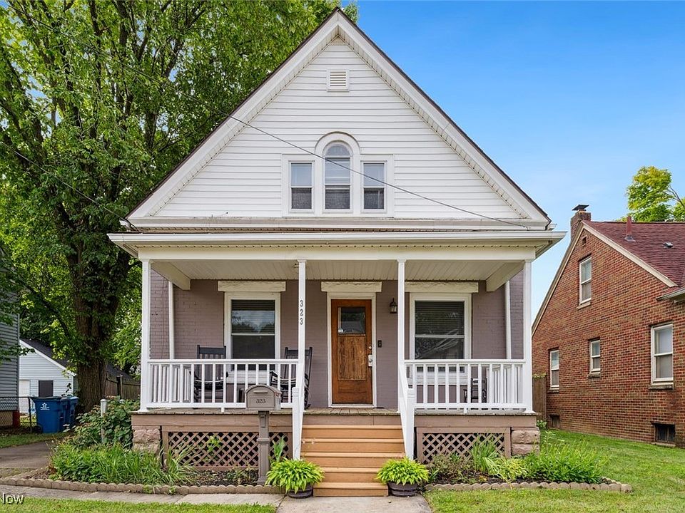 1st image of 323 W 28th St