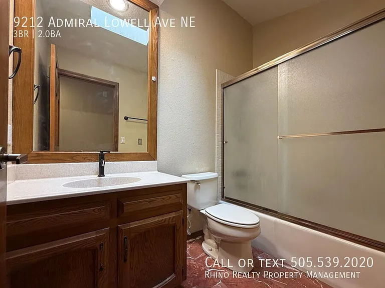 9212 Admiral Lowell Ave NE — Photo 15