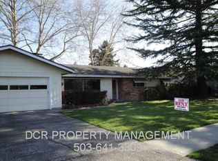 11905 SW Bowmont St, Portland, OR 97225