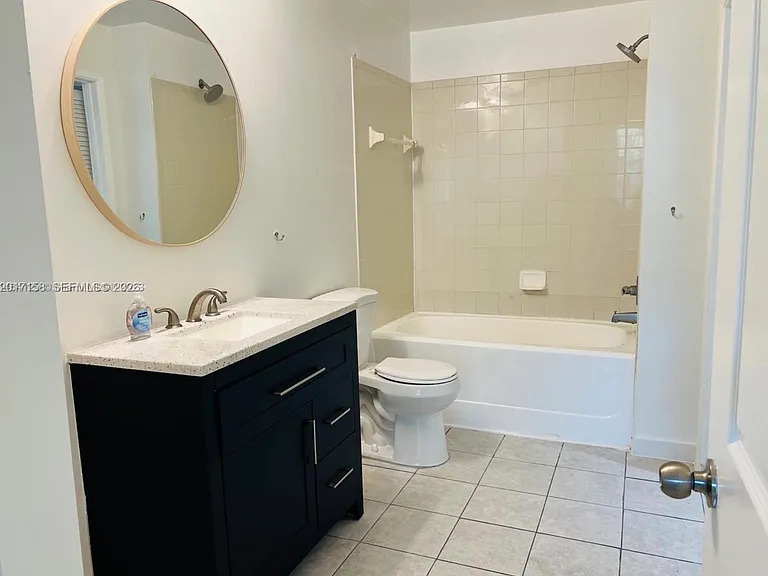 1900 Van Buren St #111B — Photo 4
