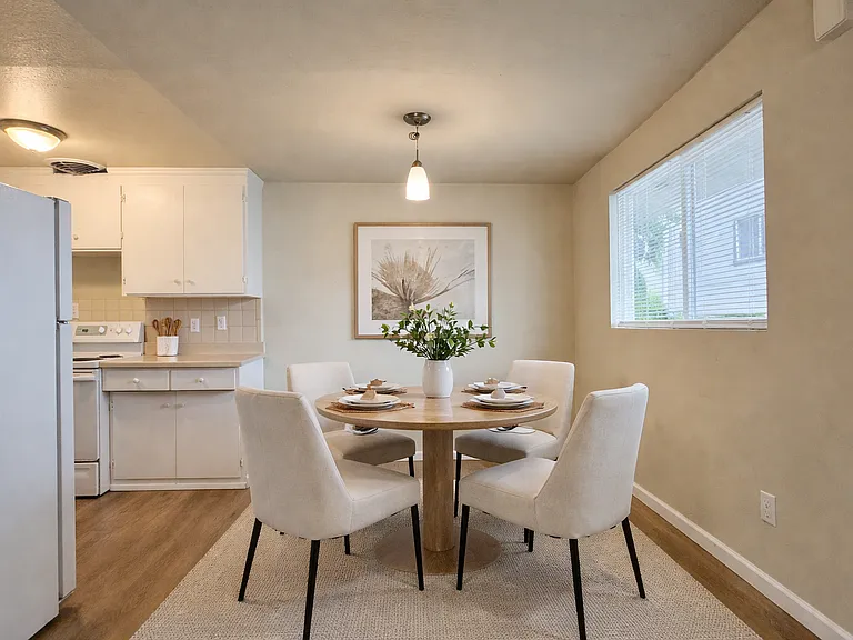 10550 Midvale Ave N #2 — Photo 4