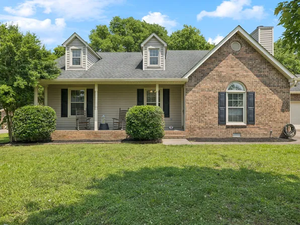 2118 Winthorne Ln, Murfreesboro, TN 37129
