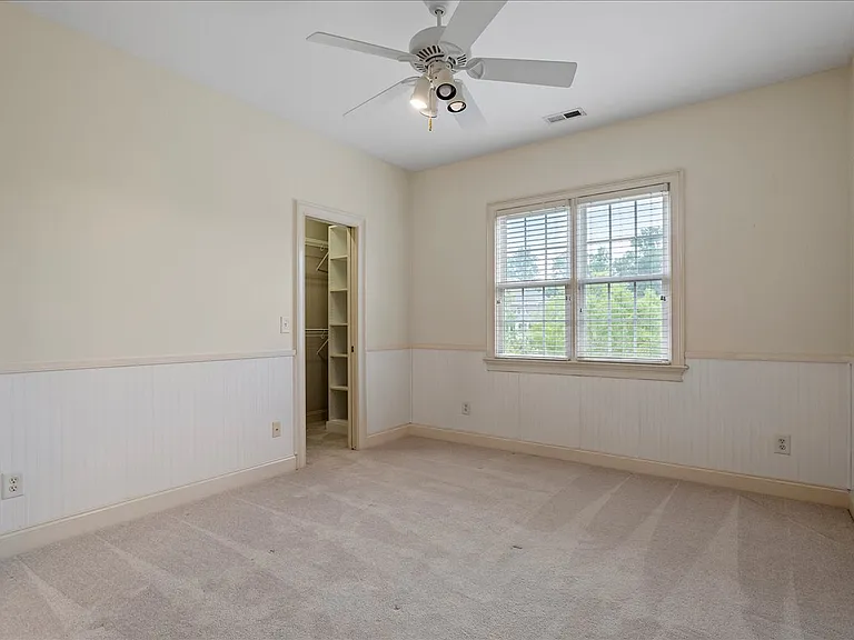 106 Grannon Ct — Photo 40