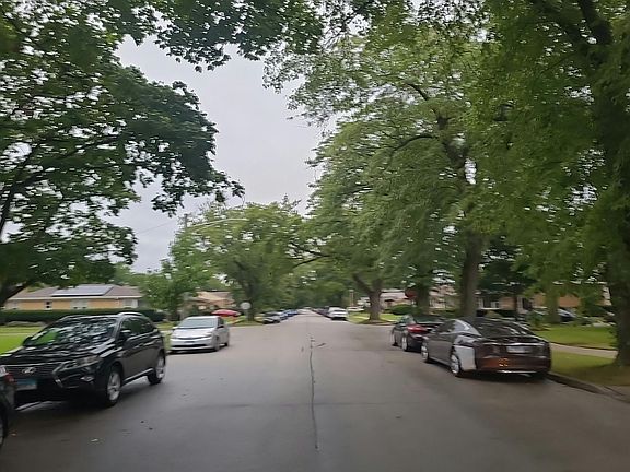 4th image of 8450 N Drake Ave