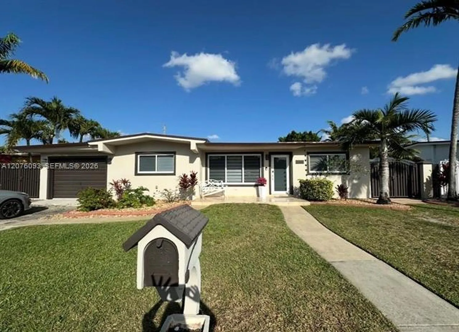 5505 W 14th Ln # 5505, Hialeah, FL 33012 — Photo 2