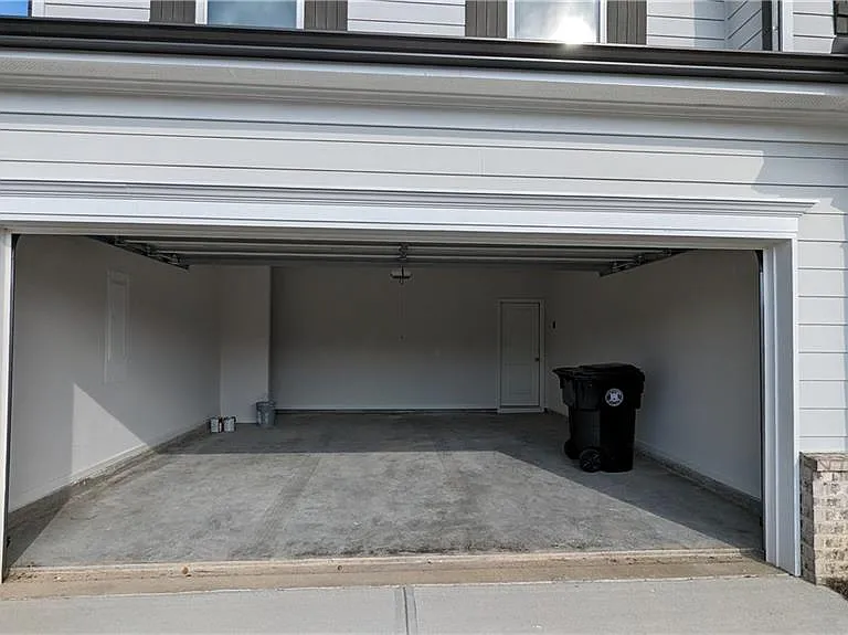 331 Brookstone Trl — Photo 25