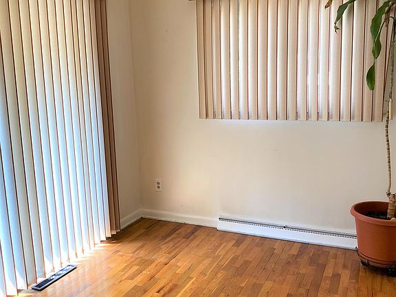 5th image of 2216 Pamela Pl