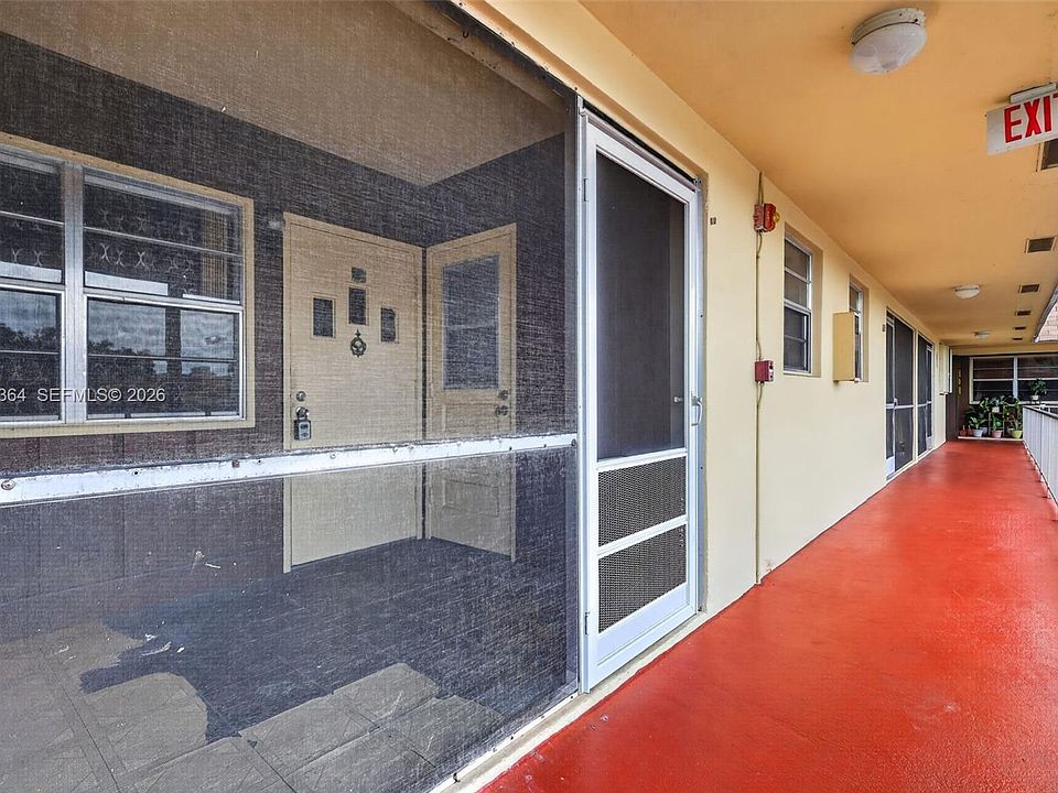 1st image of 2040 NW 81st Ave APT 122