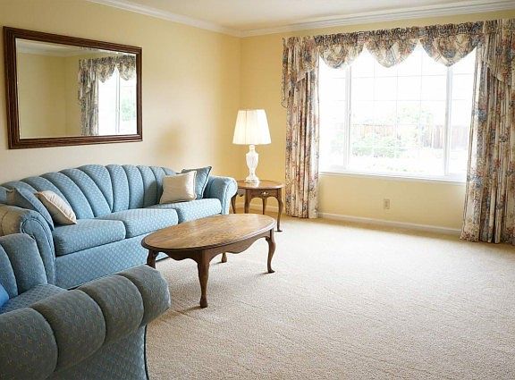 3rd image of 134 Park Ellen Dr