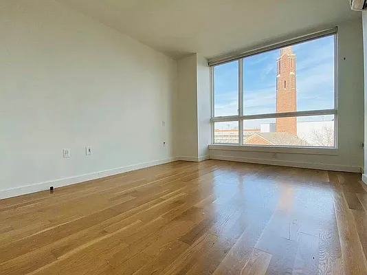 Rented by Artur Gutman, LREB | media 7