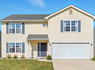 1835 Black Bear Dr, Fort Wayne, IN 46808