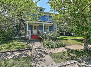 20 Stratford Rd, Cranston, RI 02905