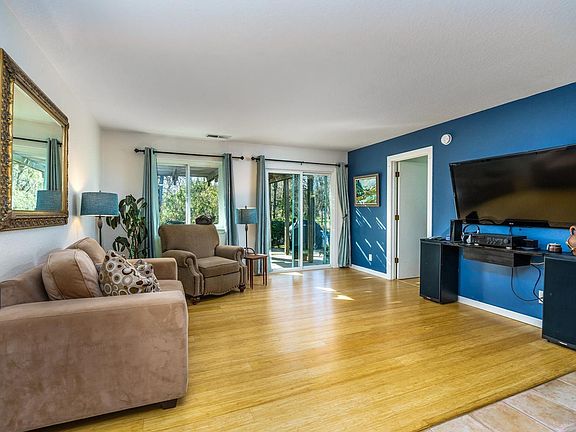 2nd image of 19150 Sunny Cir