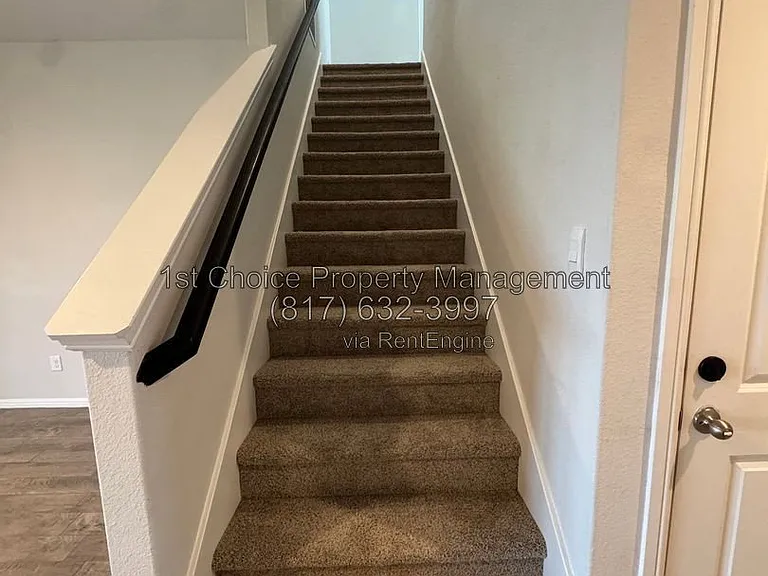 912 Rothville Ln — Photo 8