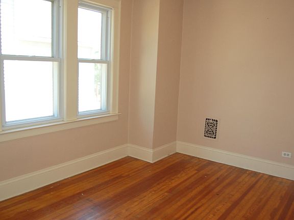 4th image of 1498 Wagar Ave